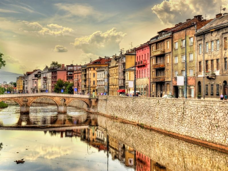 Kosovalı Büyük Balkanlar Turu AJet ile Extra Turlar ve Akşam Yemekleri Dahil TZL-SKP