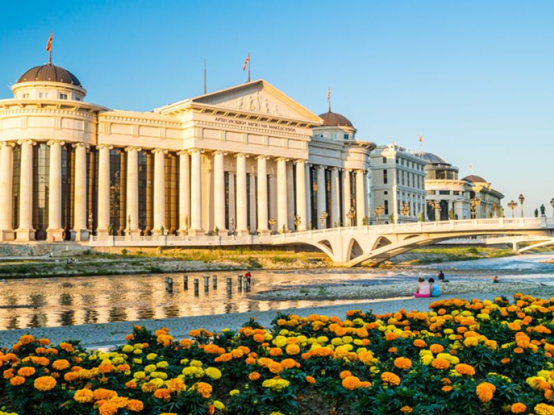 Kosovalı Büyük Balkanlar Turu AJet ile Extra Turlar ve Akşam Yemekleri Dahil SKP-PRN