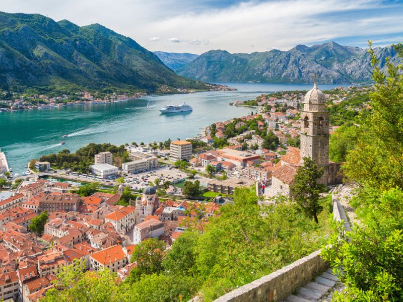 Otobüs İle Balkan Üçgeni Turu Çevre Gezileri Dahil 2026