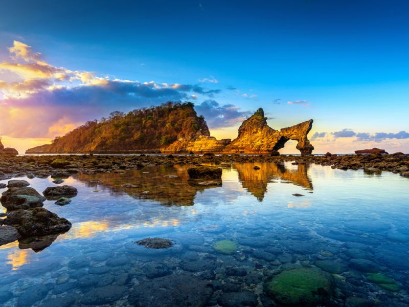 Endonezya Malezya Bali Turu 12 Gün EJ001