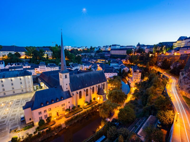 5 ÜLKE ILE BENELUX & PARİS & KÖLN TURU Türk Hava Yolları ile 7 gece